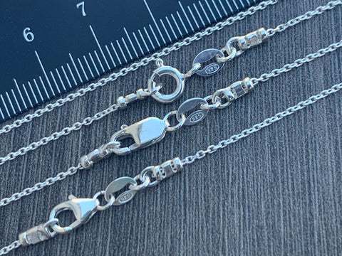 silver necklaces 