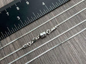 silver necklace with magnetic clasp 